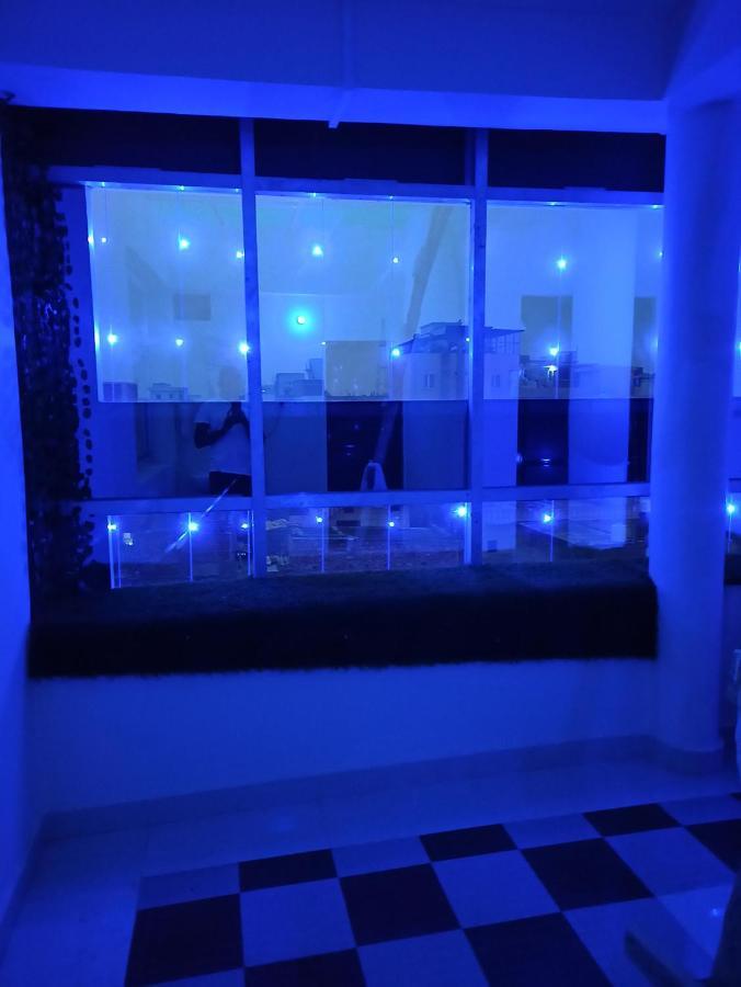 ורנאסי Saraswati Palace מראה חיצוני תמונה